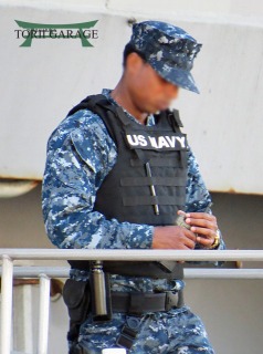 週末セール 米軍放出 POLICEボディアーマー MILITARY U.SARMY 個人装備